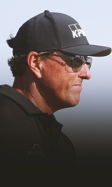 Phil Mickelson signs up for Saudi-backed golf league